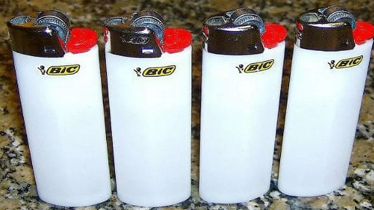 Why Bulk BIC Lighters Is a Perfect Product to Buy Online